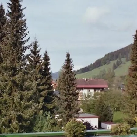 Schlossstr *